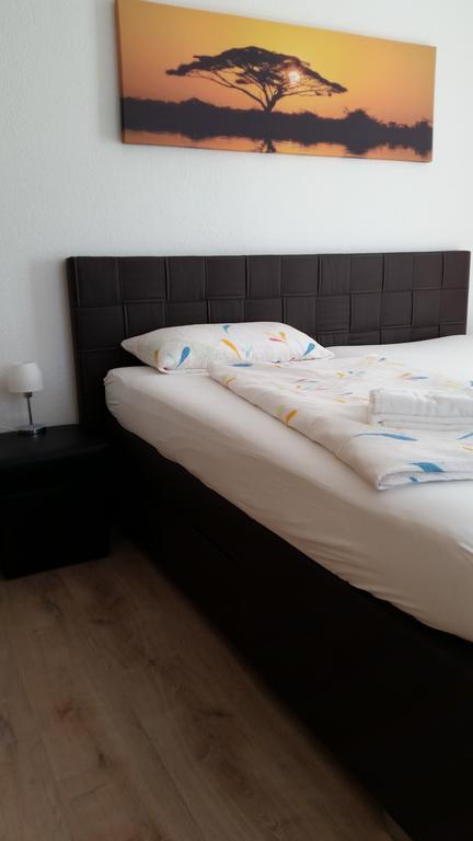 Hotel Ackermann Riedstadt Extérieur photo