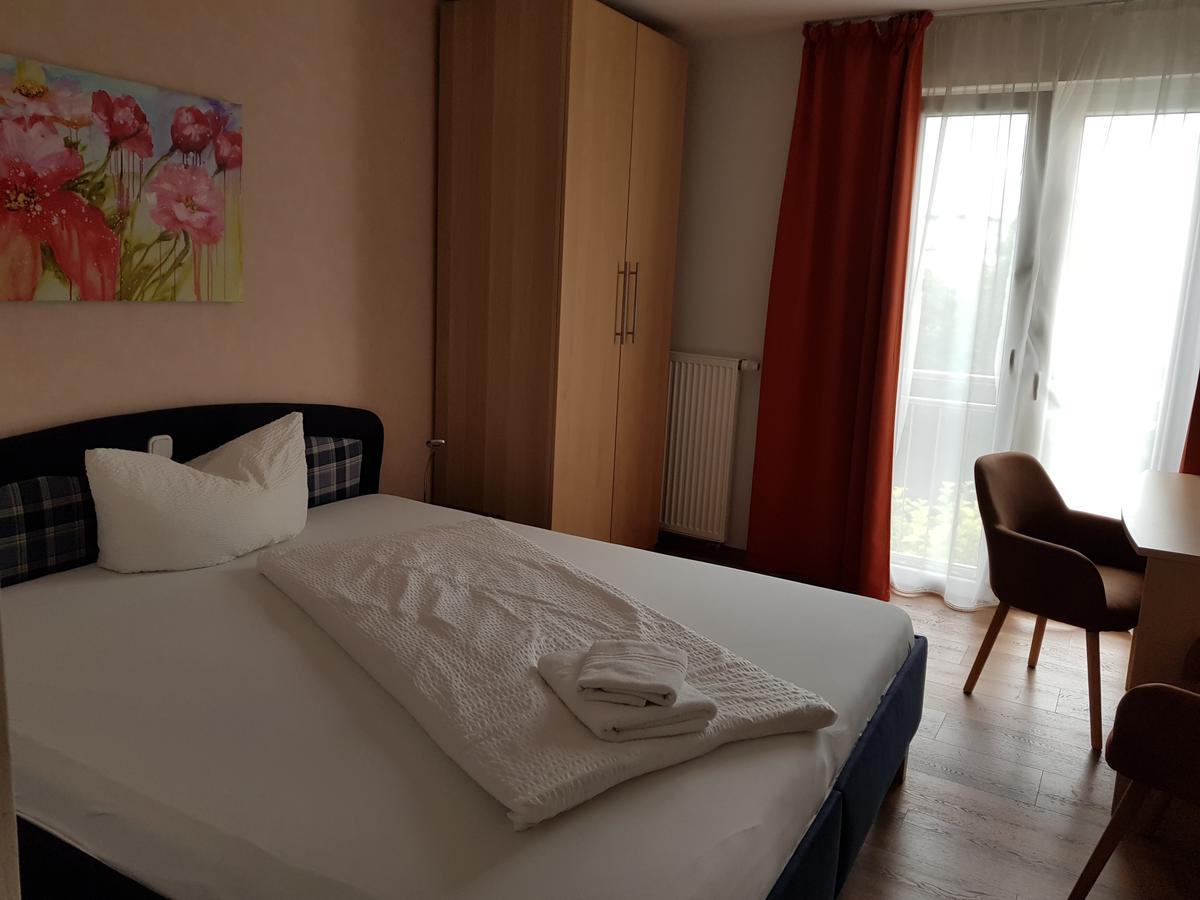 Hotel Ackermann Riedstadt Extérieur photo